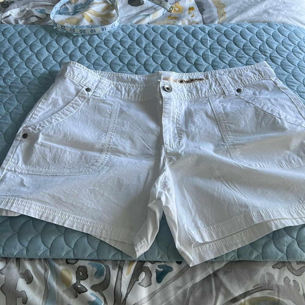 DKNY White shorts